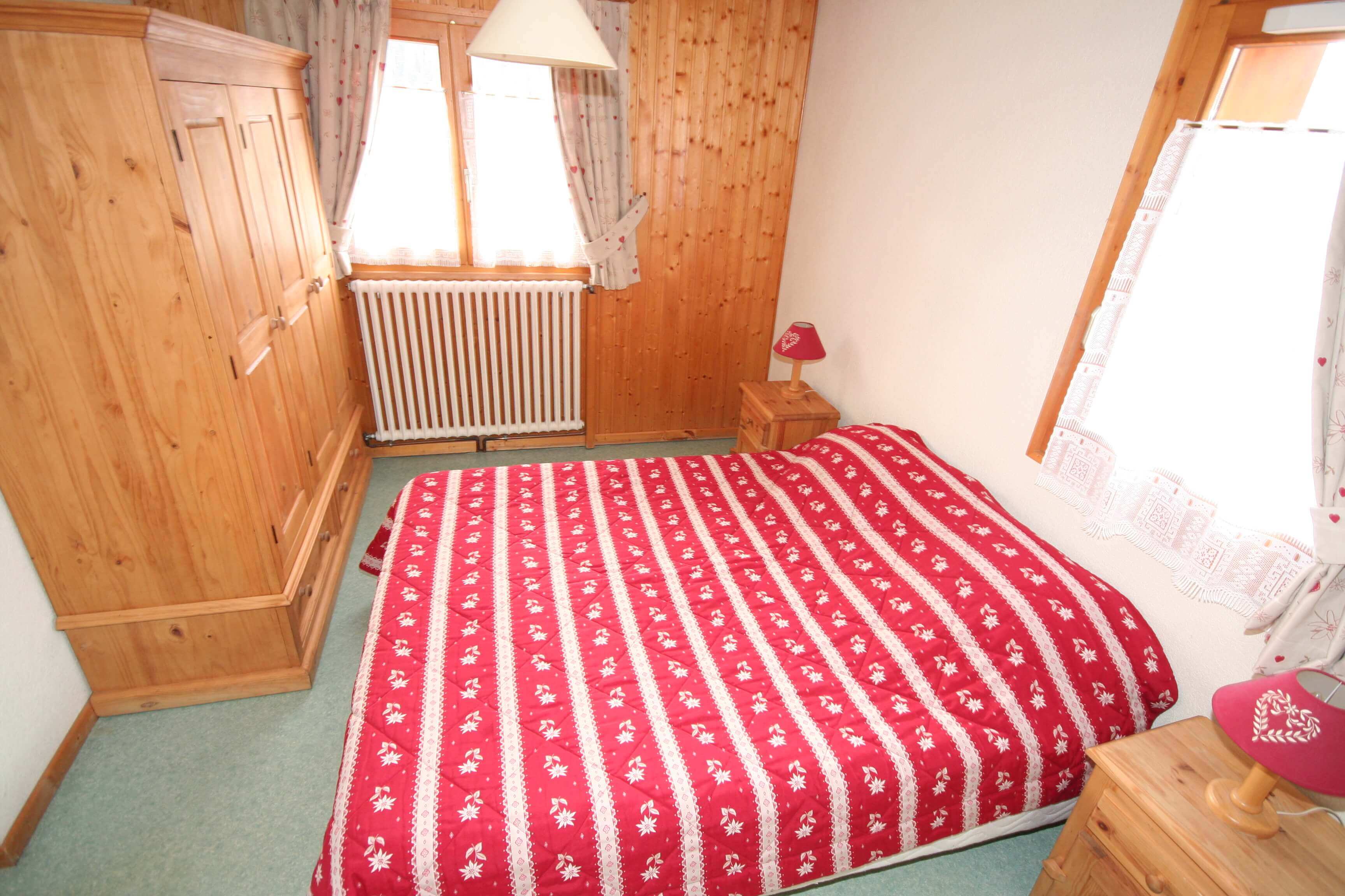 Room n°1 - 3 Rooms with balcony Echo des Montagnes - Rent flats chatel